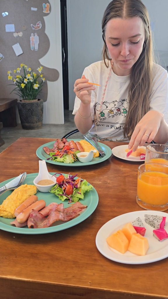 Lighthouse breakfast