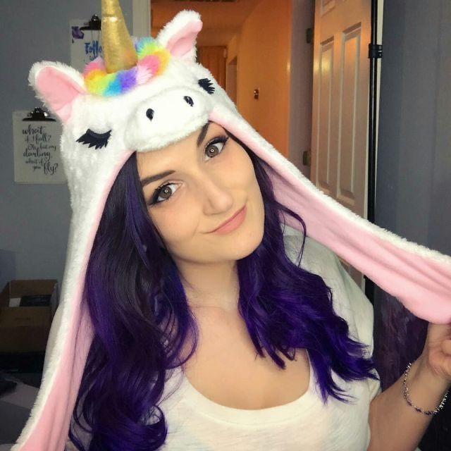 LaurenZSide