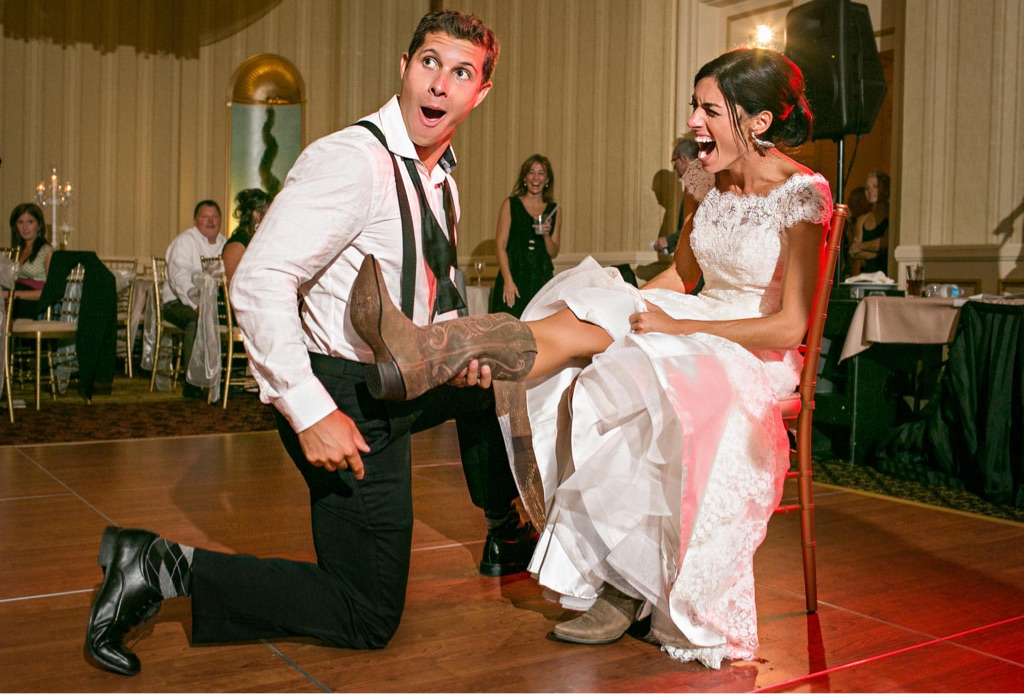 Garter toss