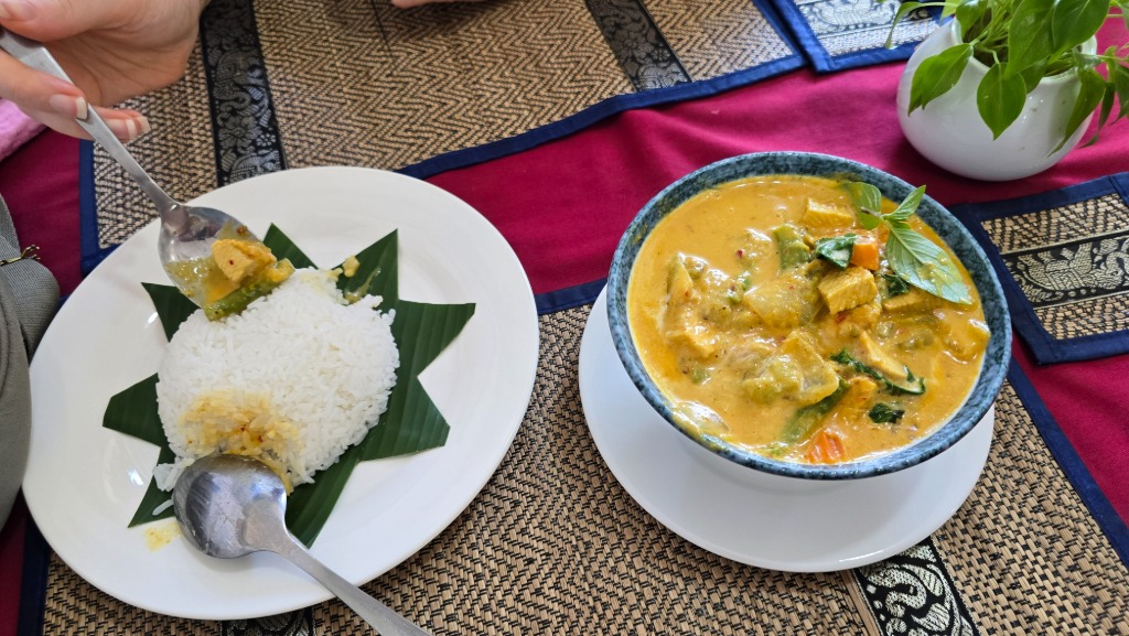 Yellow curry cambodia