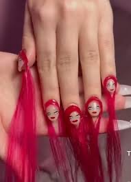 Creepy nails
