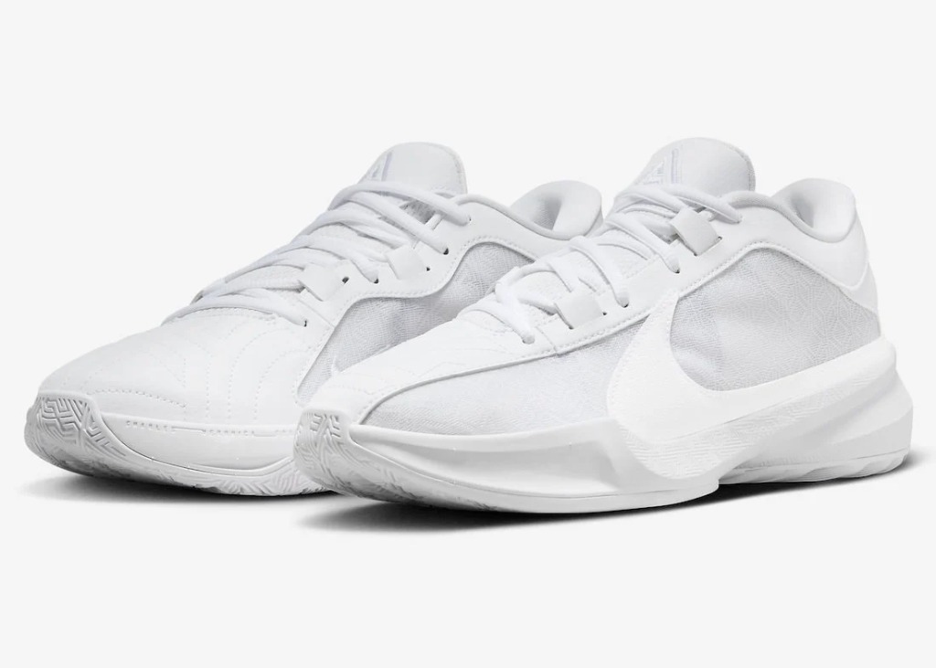 Giannis Zoom Freak 5
